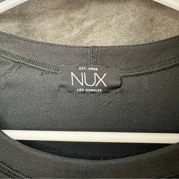 NUX Sleek Sweat Crew Modal-Blend Black/Gold Flag Streetwear M (Rare) Athleisure - Picture 6 of 12